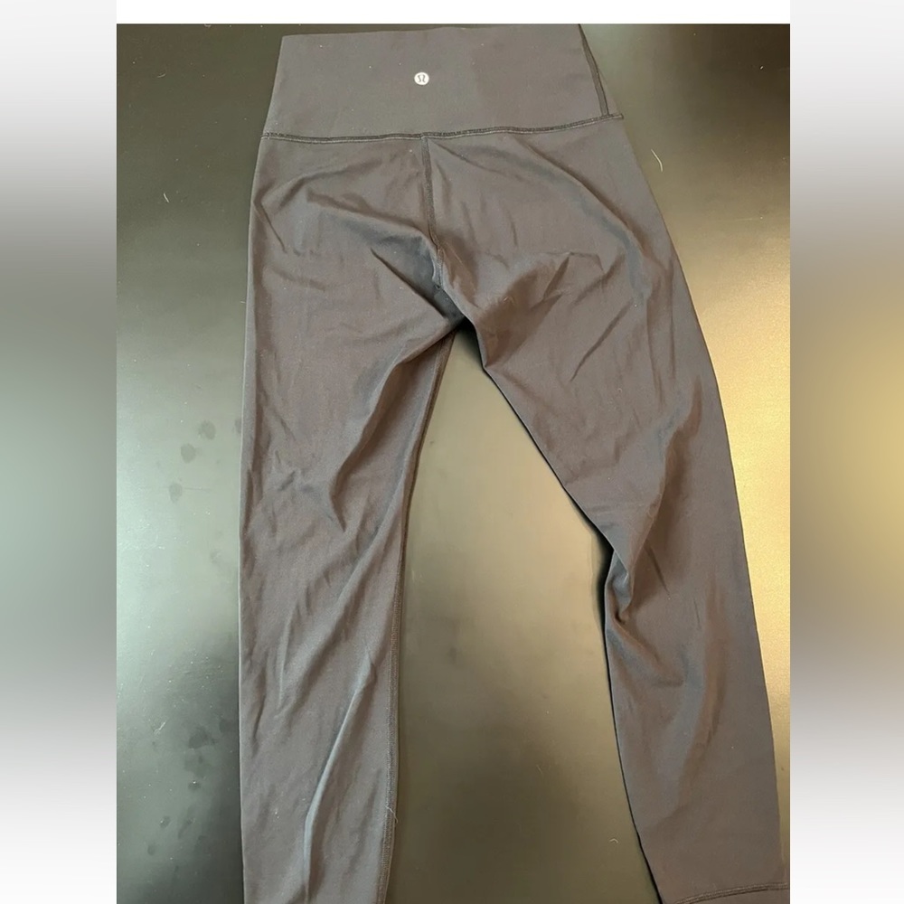 Women’s black Lululemon leggings workout yoga pants size medium